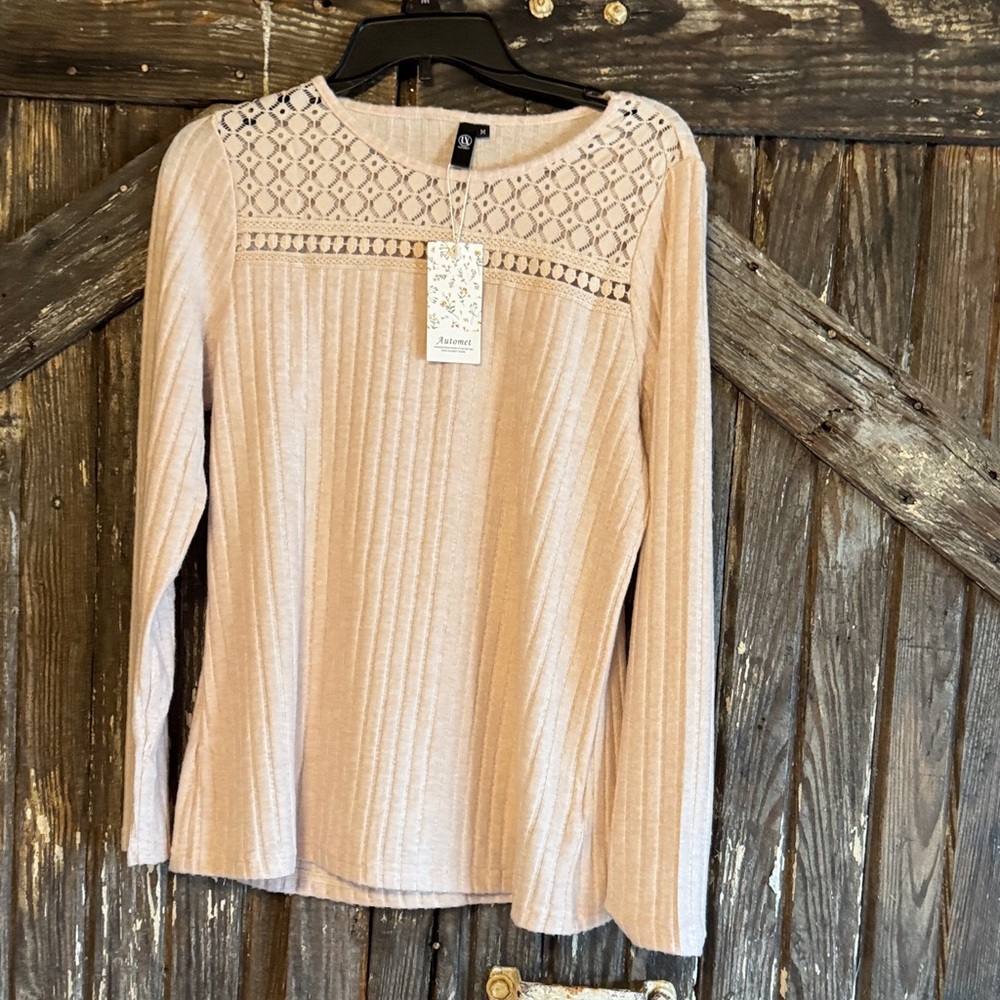 Elegant Beige Long Sleeve Women's Top - Picture 1 of 8